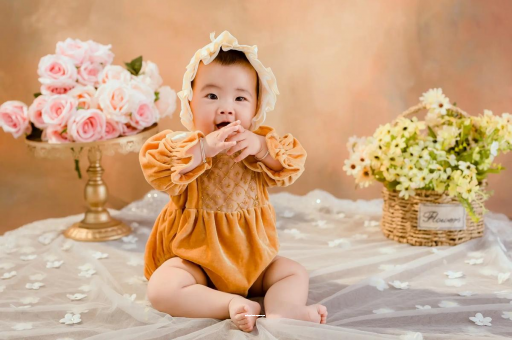 东阳六个月宝宝的发育标准